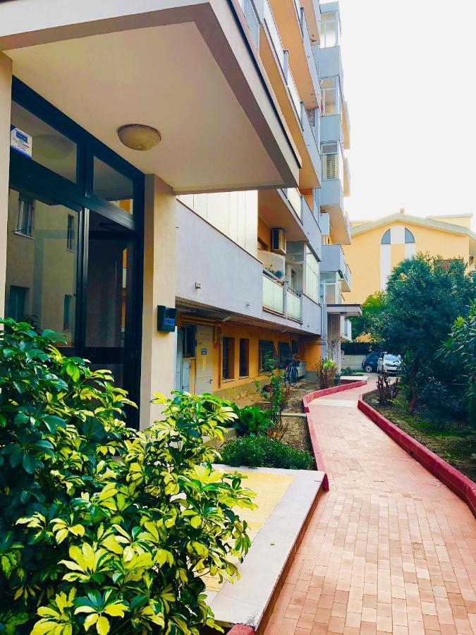 Le Ortensie In Centro E Vicino Al Mare Pescara Bagian luar foto