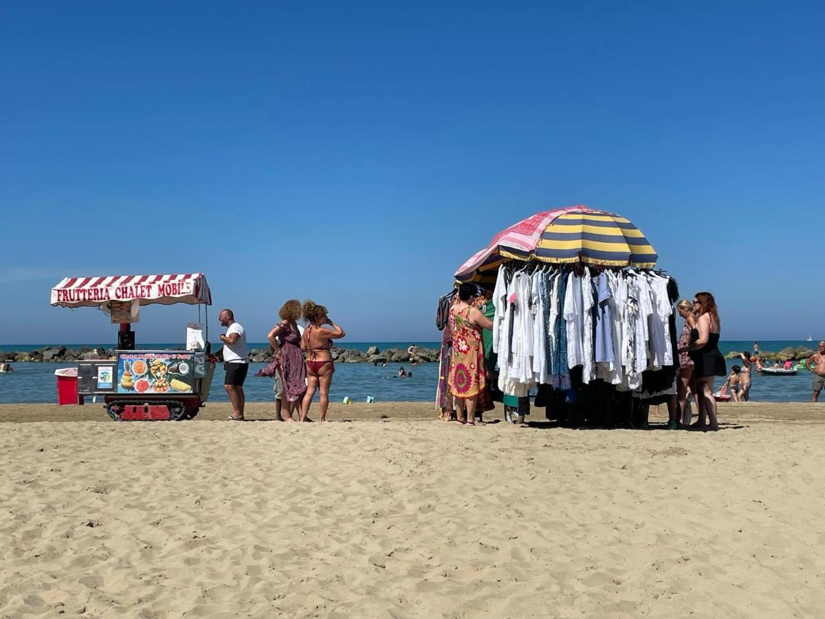 Le Ortensie In Centro E Vicino Al Mare Pescara Bagian luar foto